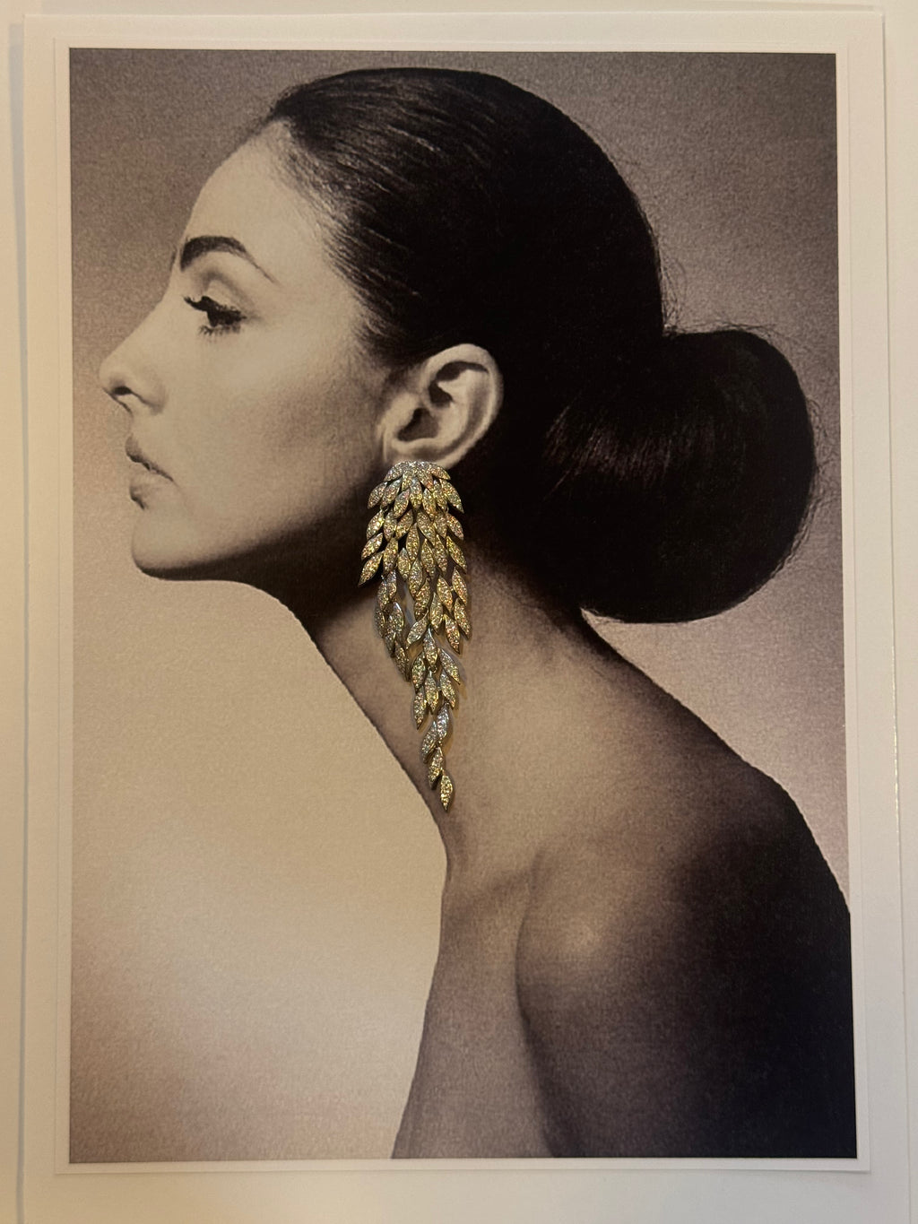 1990's leaf like pin earrings with sparkling Diamantine