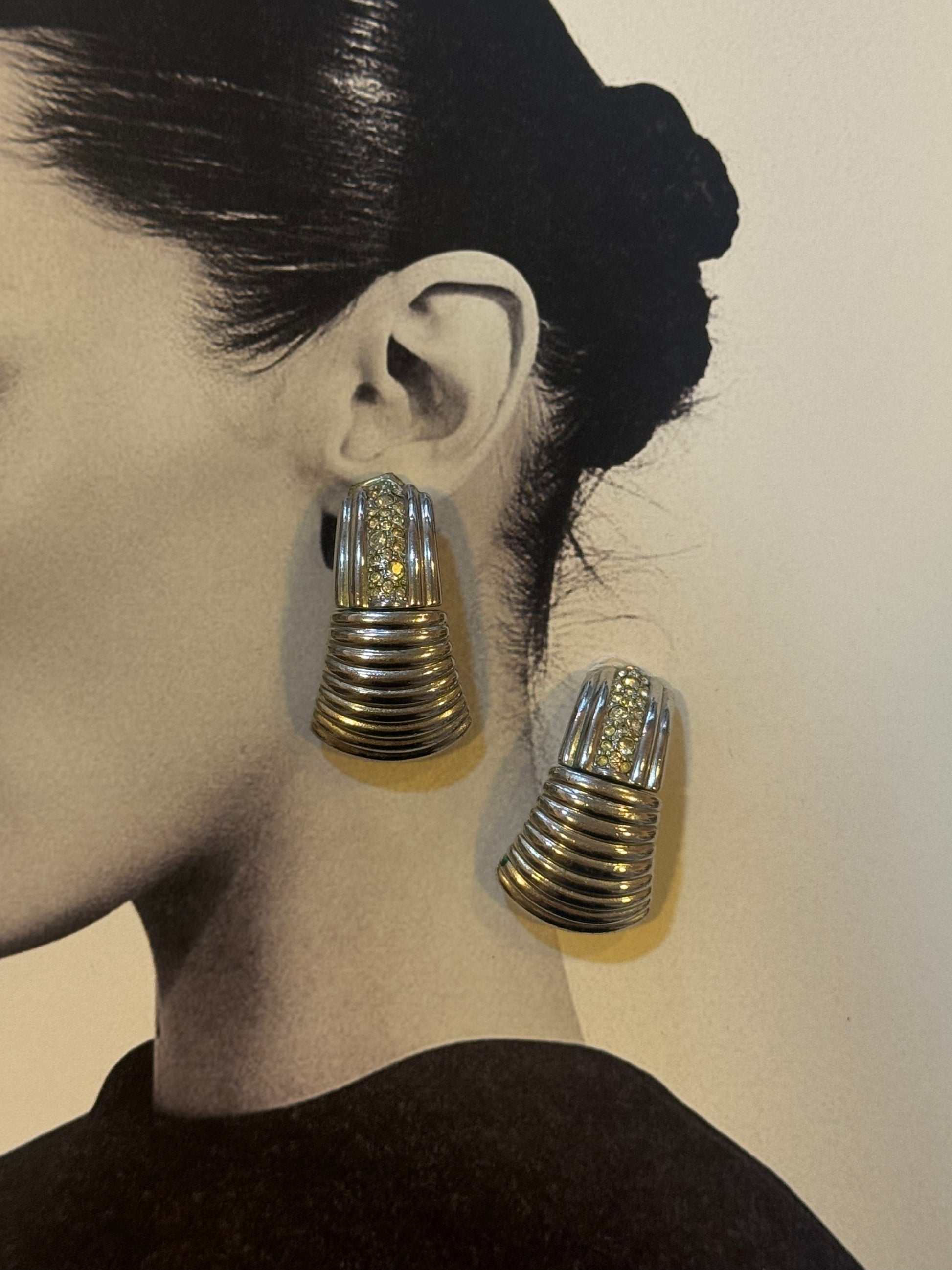 Mid-Century Clip on Christian Dior