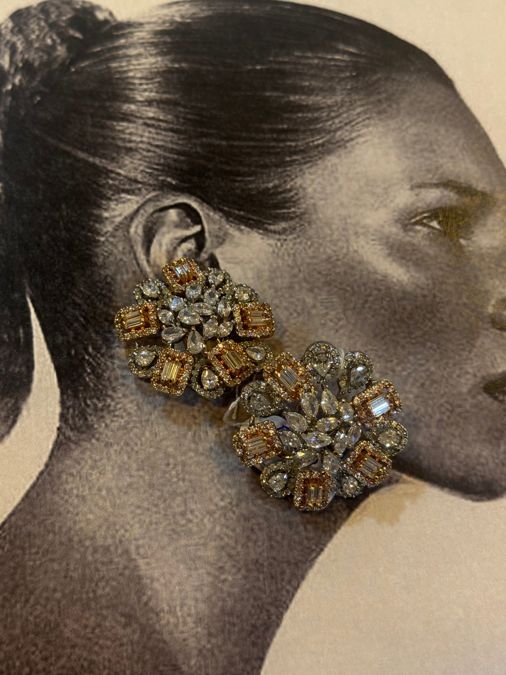Diamantine icecycle shiny earrings