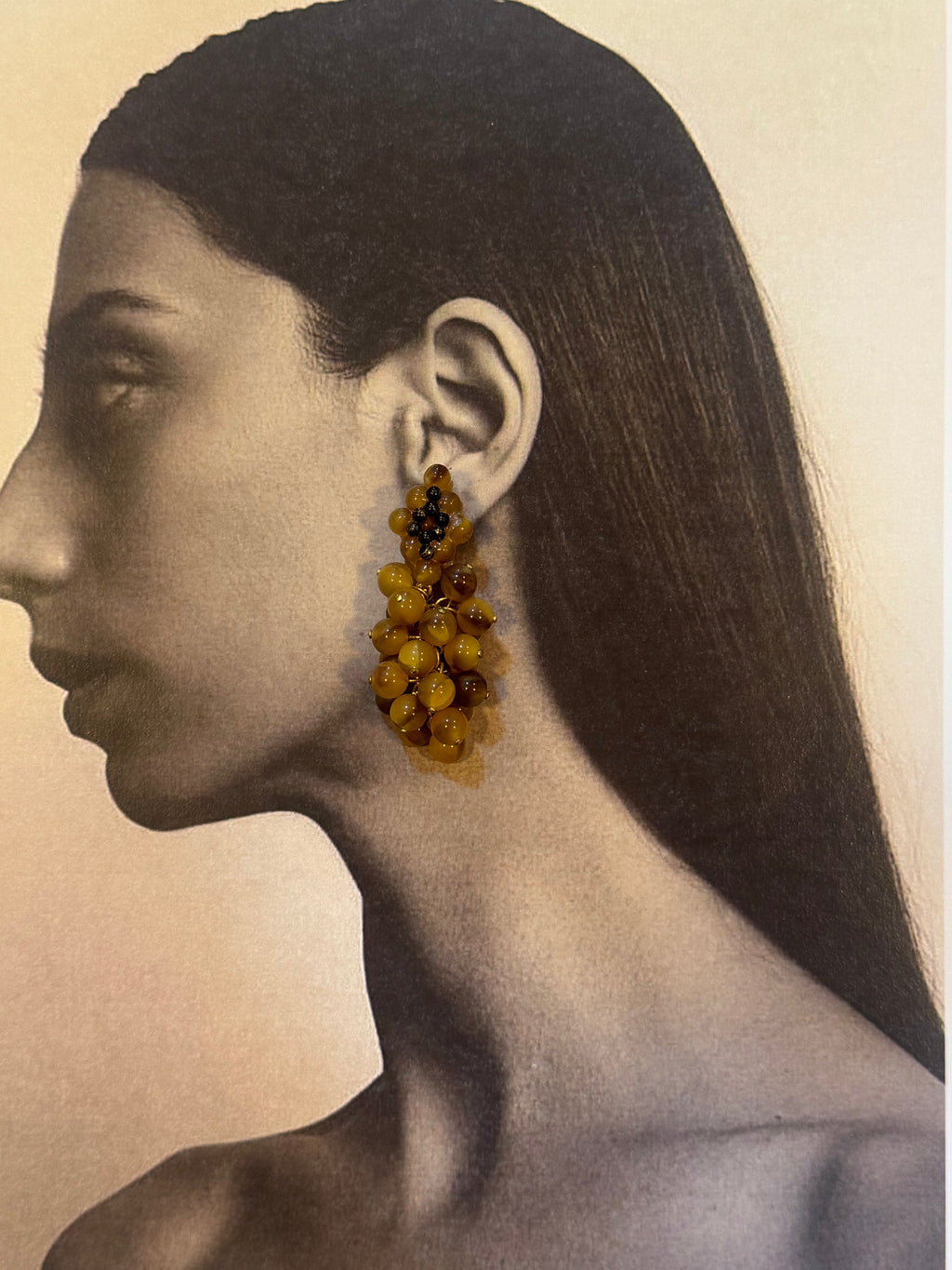 1980's drop grapes style earrings