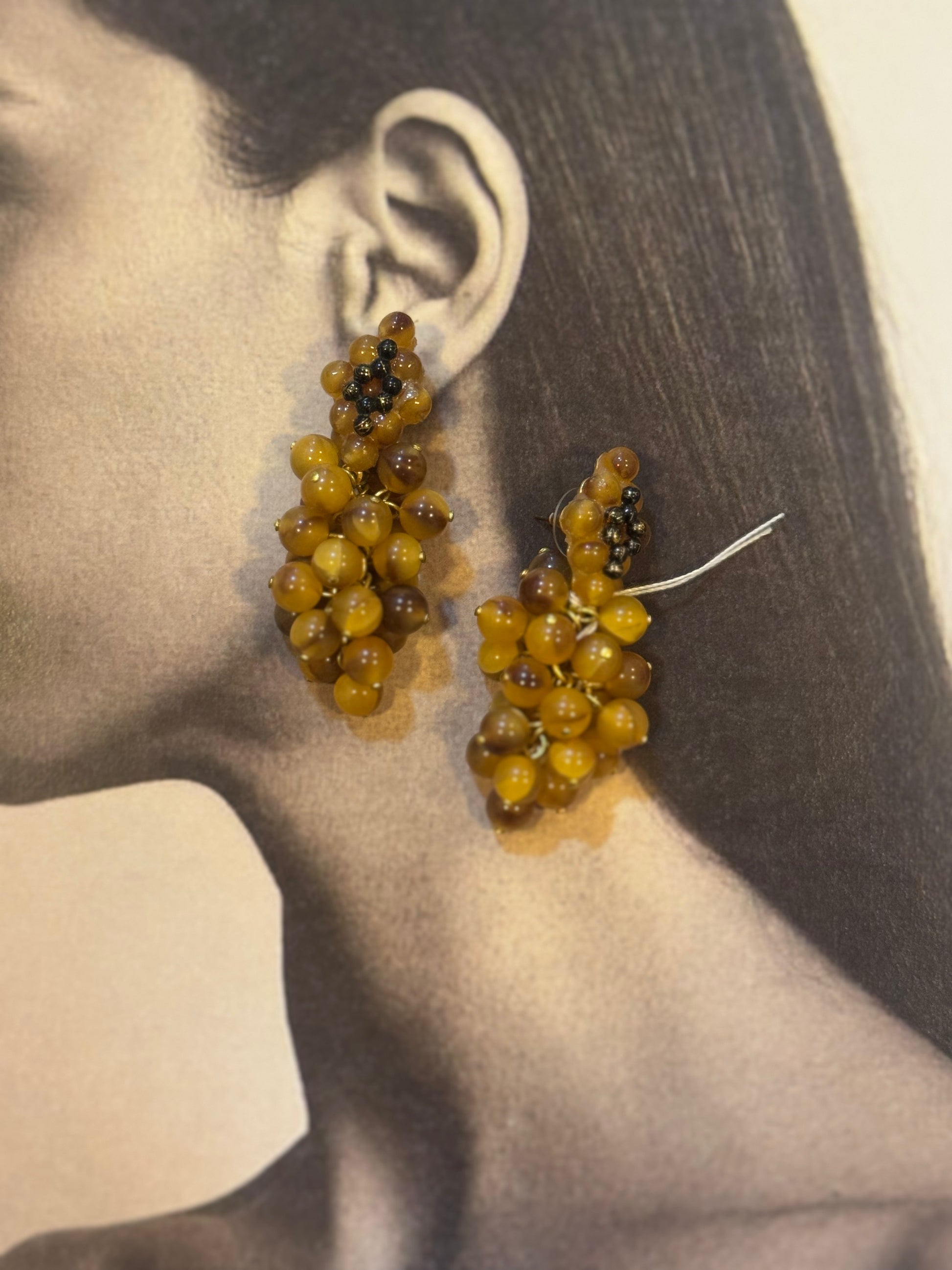 1980's drop grapes style earrings