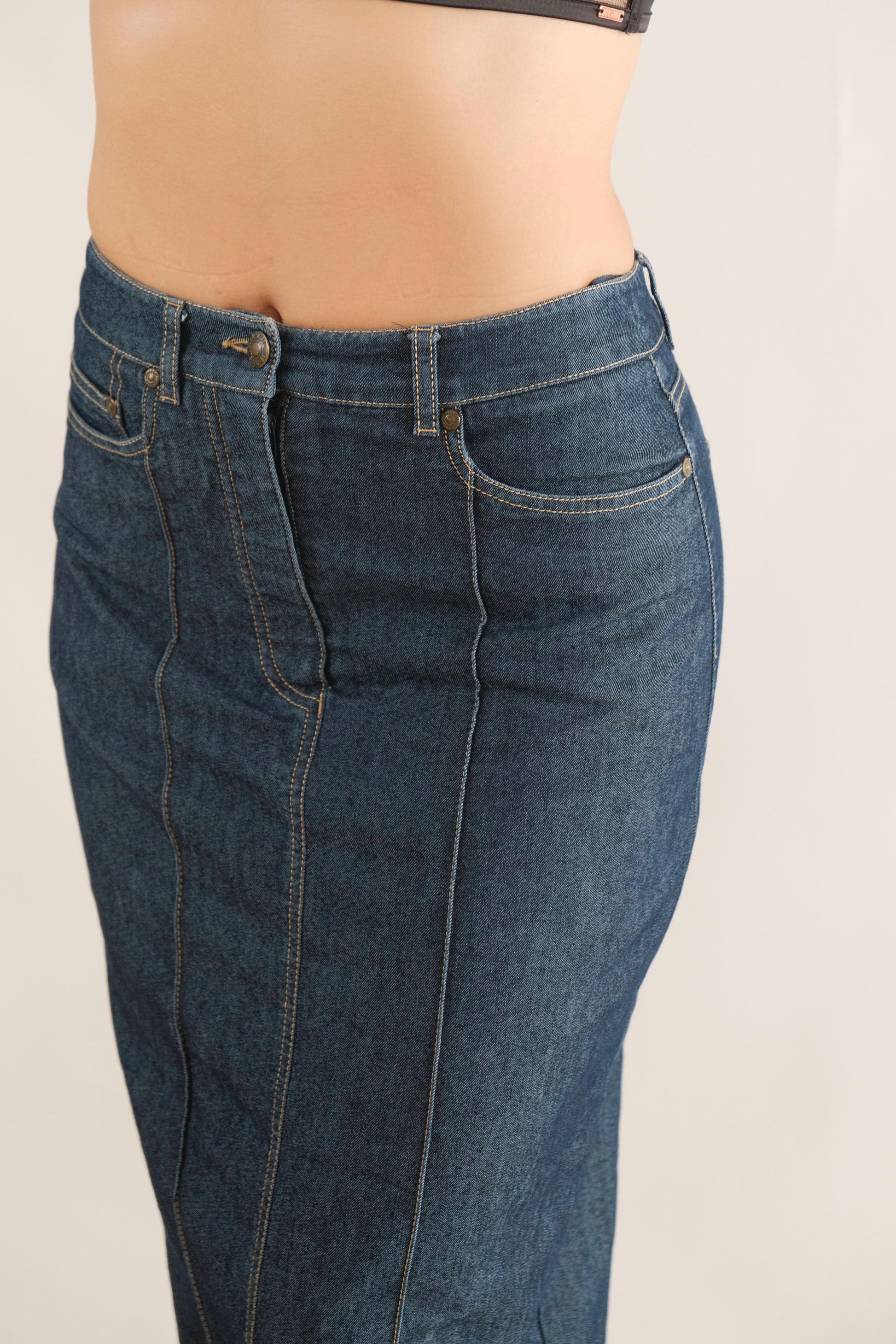 Y2K denim skirt