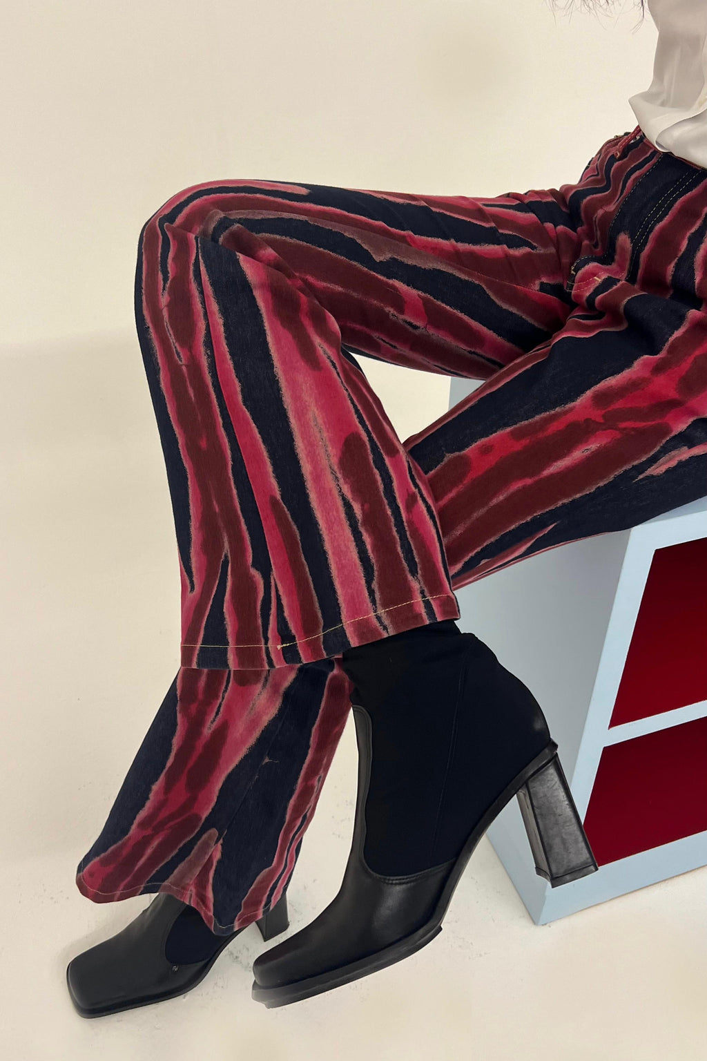 Y2k Low-rise flares