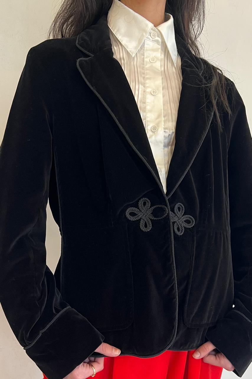 Vintage black velvet blazer with frog closures