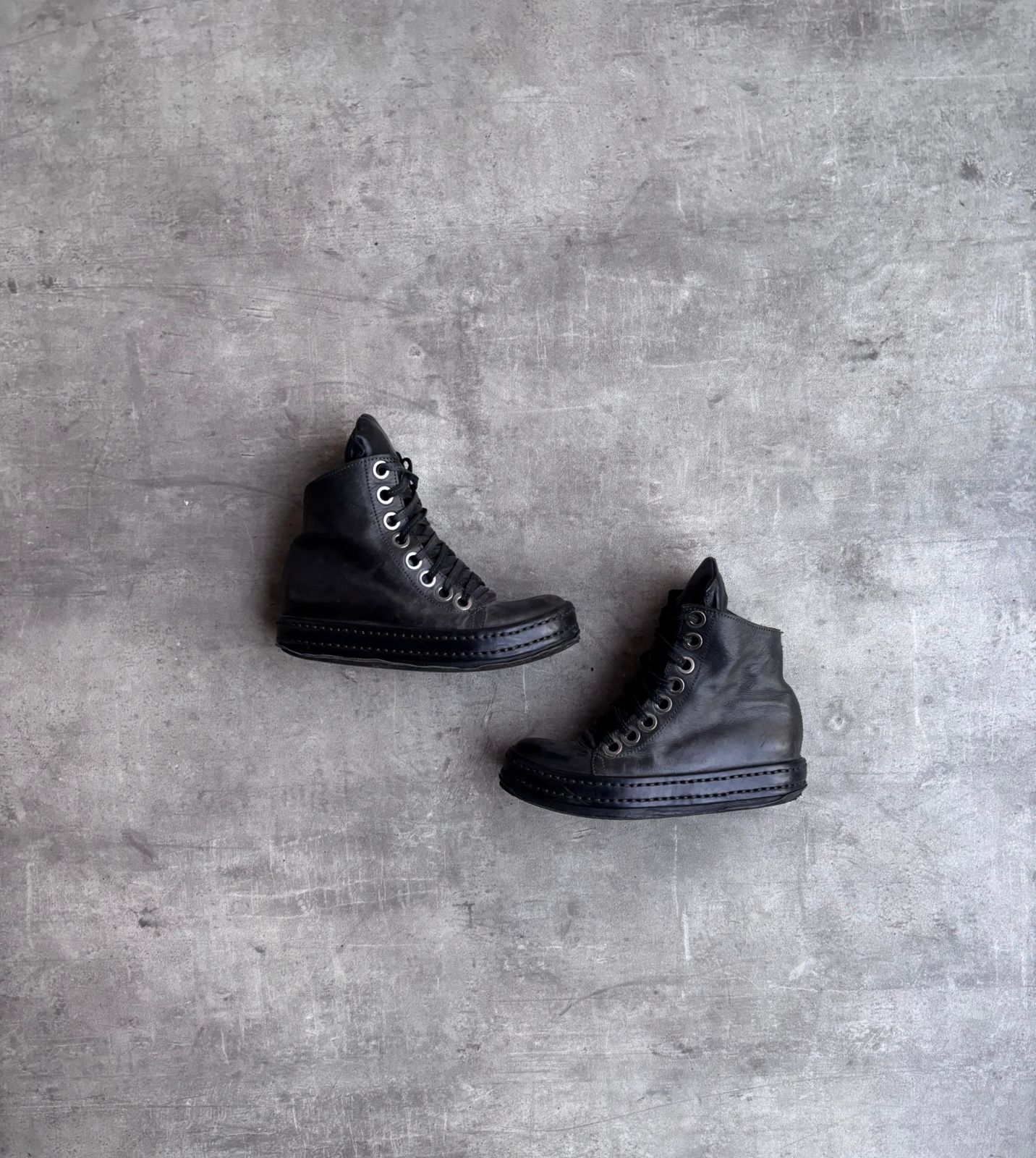James kearns london Black horse leathers 8 holes sneaker Boots
