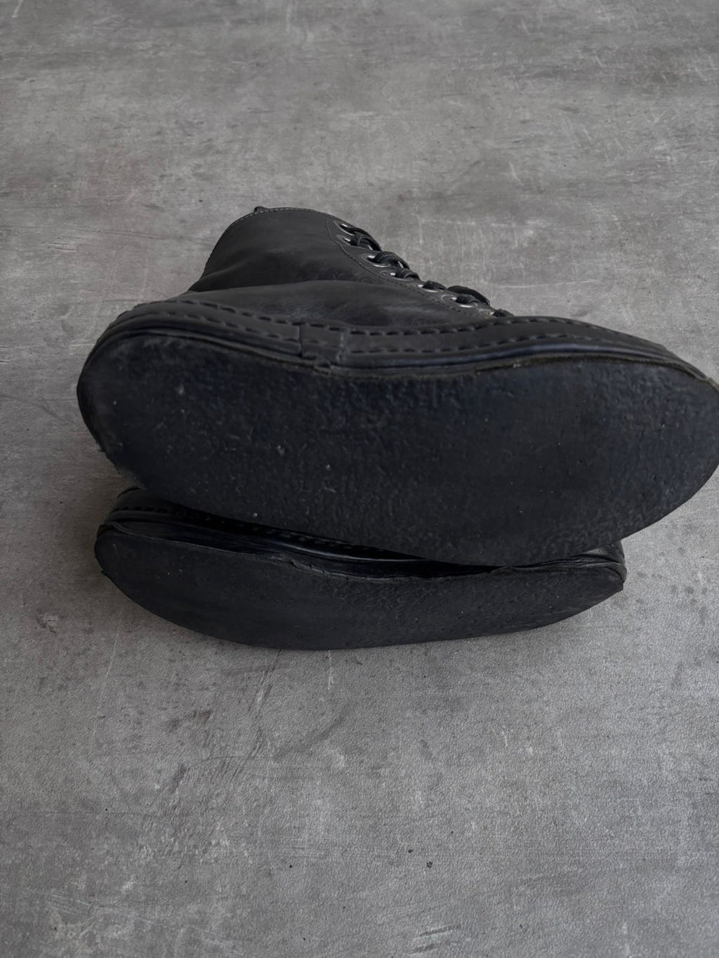 James kearns london Black horse leathers 8 holes sneaker Boots
