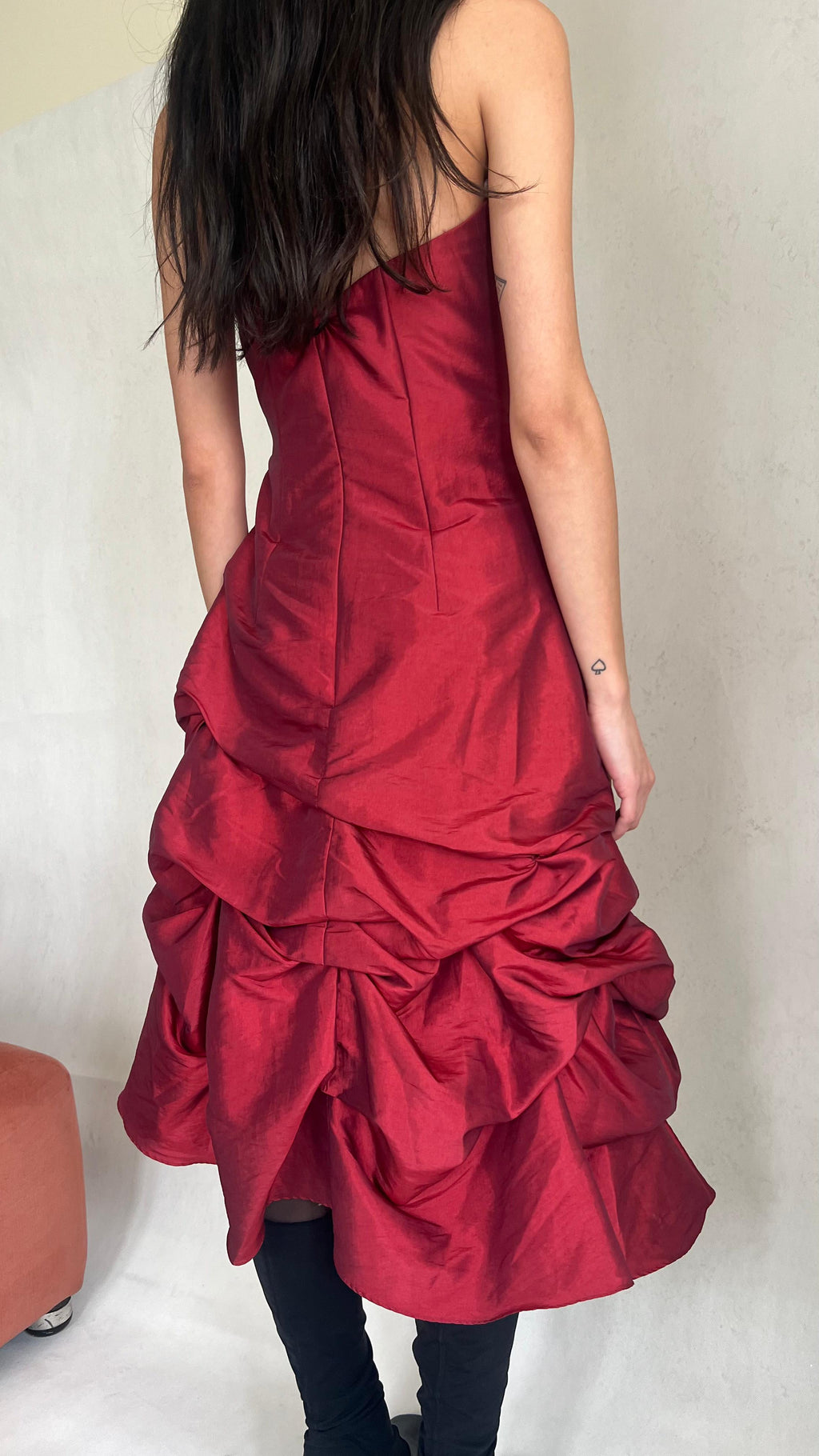 Y2k strapless burgendy gown