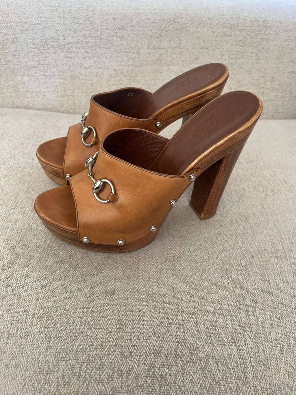 Gucci clogs