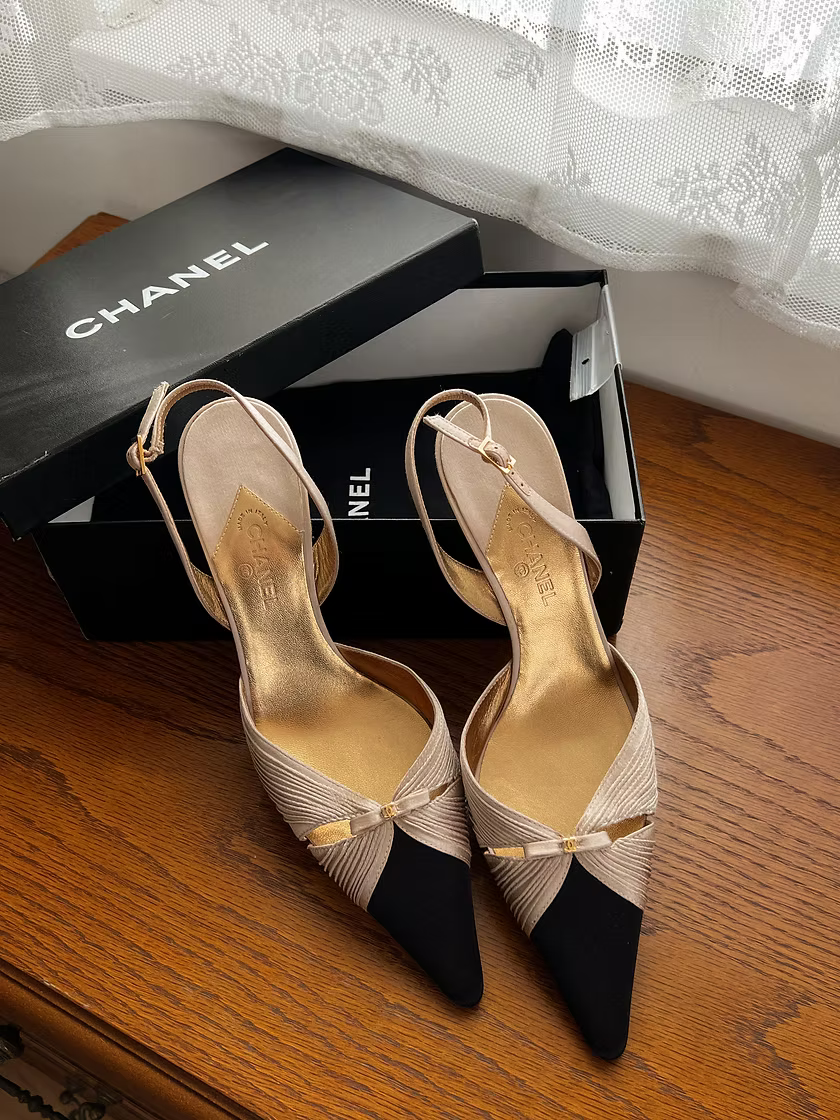 Vintage Chanel Slingbacks Kitten Heels